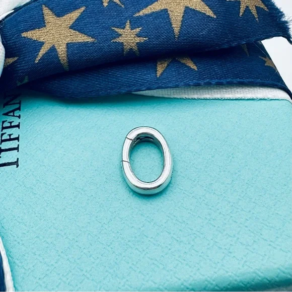 Tiffany & Co. Clasping Link Jump Ring for Bracelet or Necklace - Picture 4 of 6